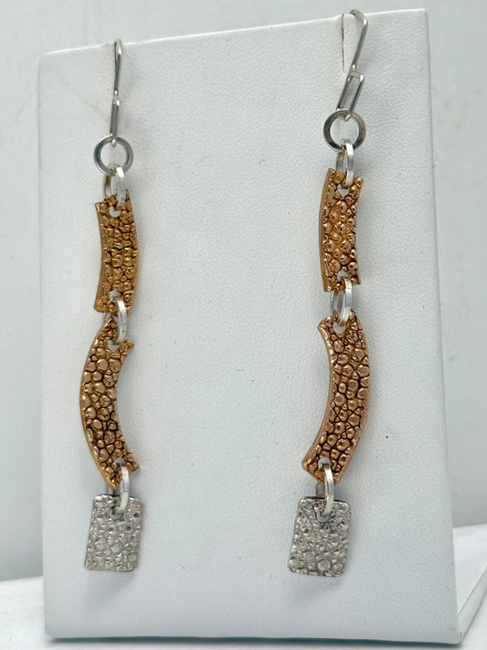 Solar Swing Stingray Dancing Earrings