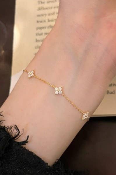 18K STAINLESS STEEL TARNISH FREE FLOWER BRACELET | 40B5213: Silver