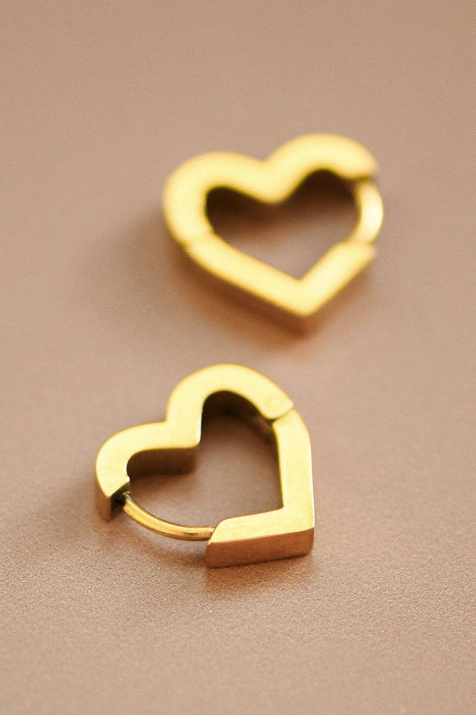18K Gold Plated Waterproof Stainless Steel Hoop Earrings - 7010: S0OX3T7010