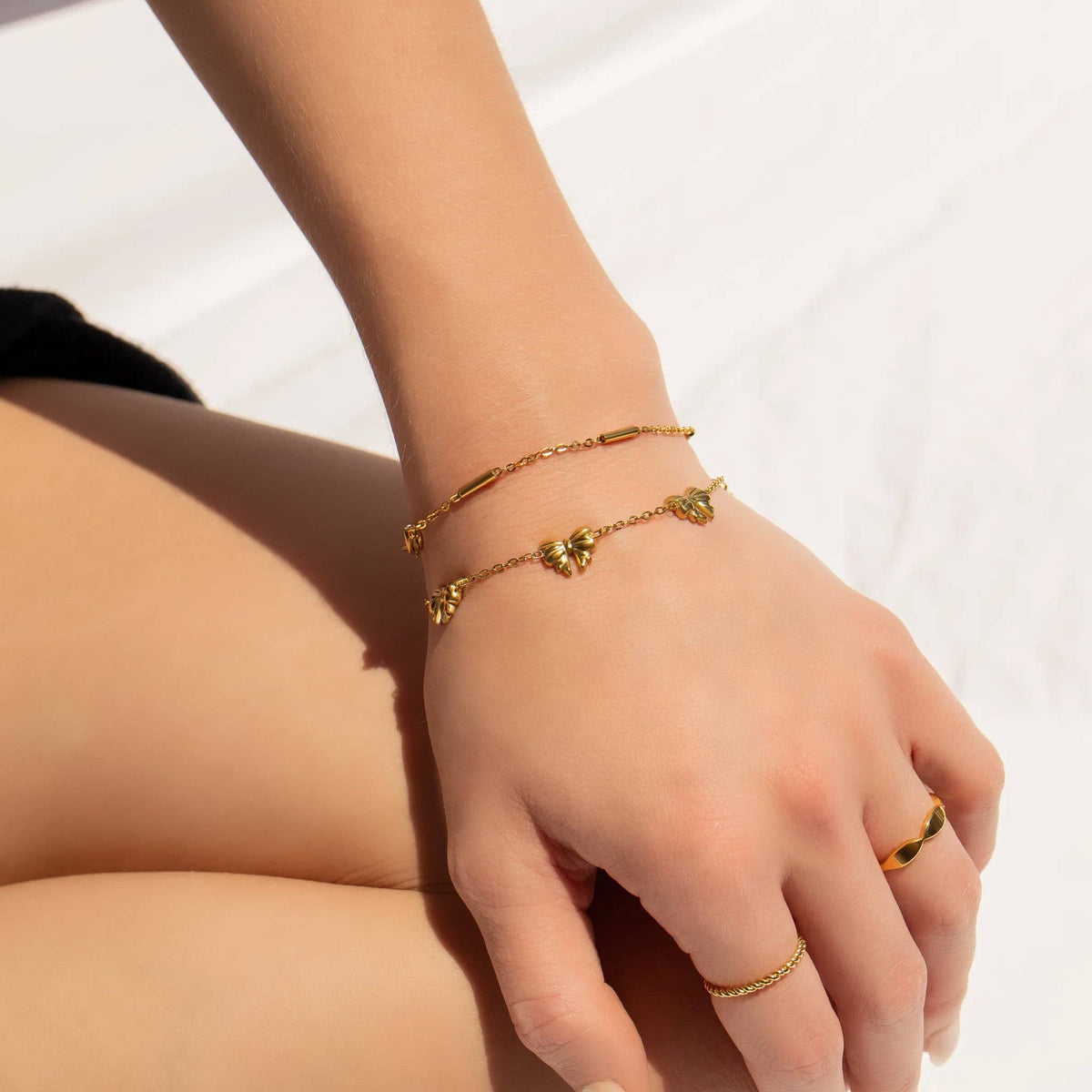 18K Gold PVD Stainless Steel Satellite Bar Chain Bracelet: Stainless