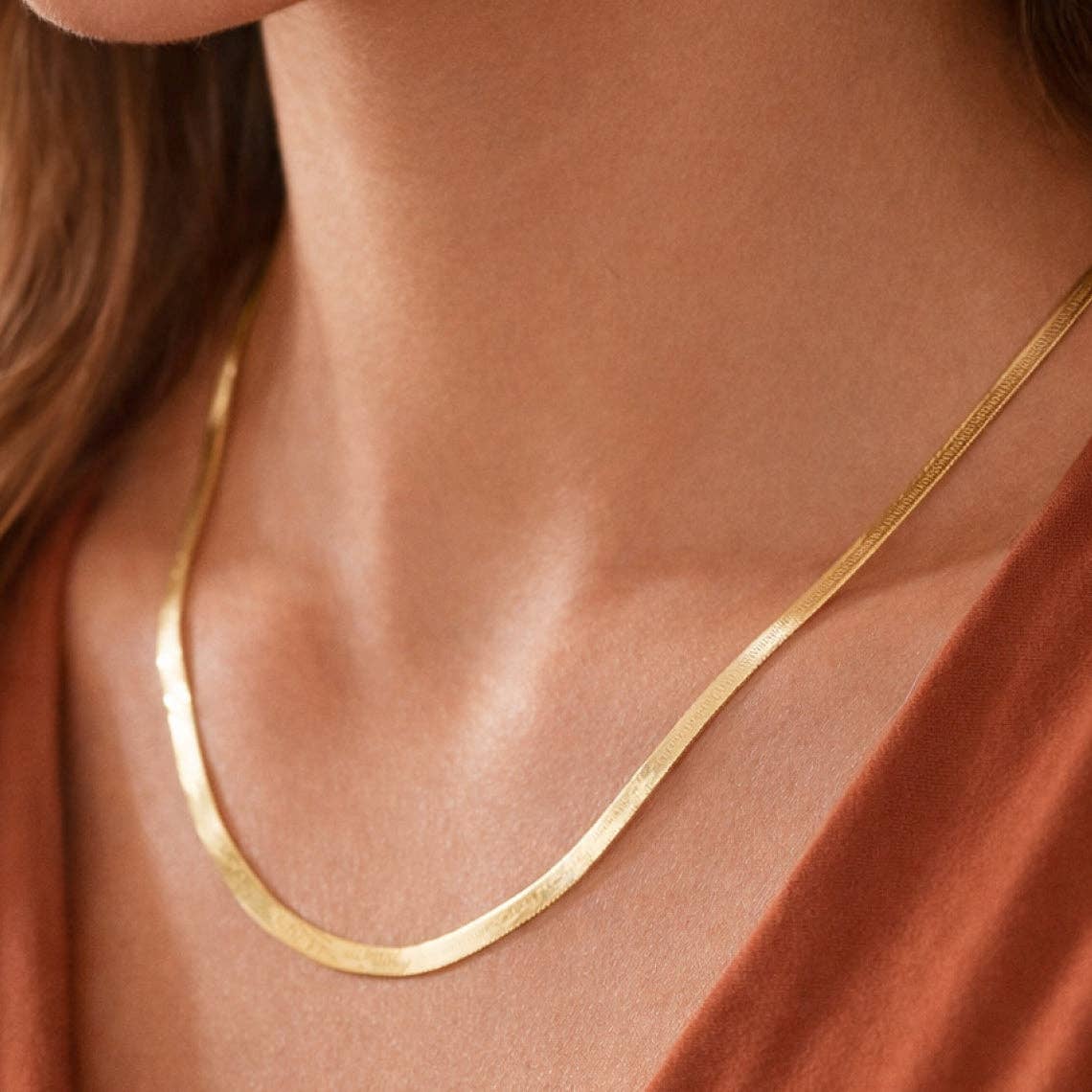 18K Gold PVD Plated Waterproof Stainless Steel Chain Necklace - 6781: S0OX3T6781 Herringbone