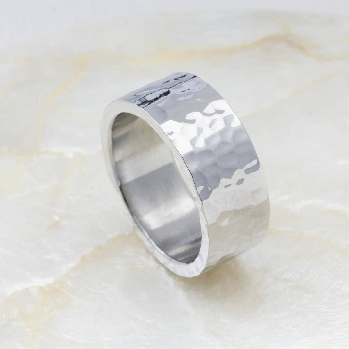 18K Gold PVD Stainless Steel Hammered Statement Ring: Gold / 7