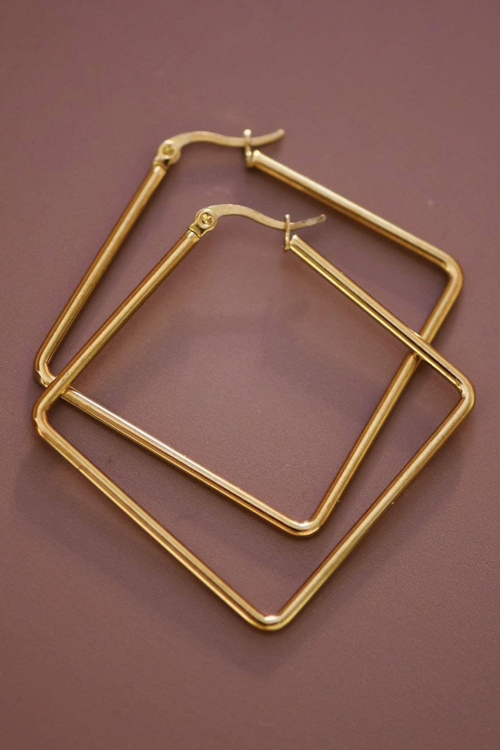 18K Gold Plated Waterproof Stainless Steel Hoop Earrings - 7153: S0OX3T7153 Gold