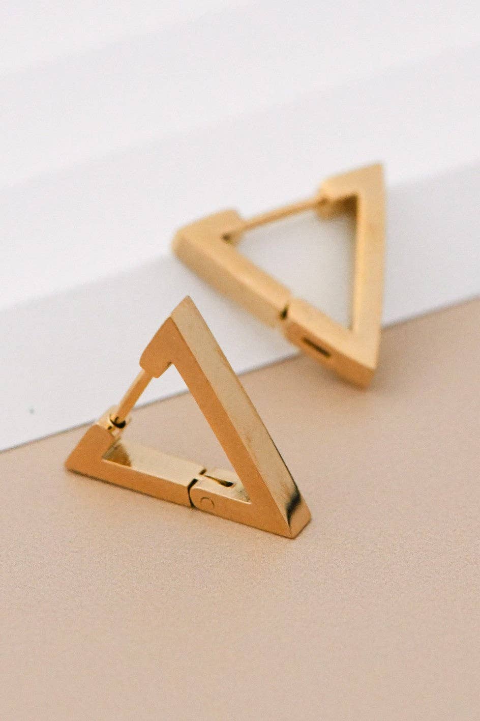 18K Gold Plated Waterproof Stainless Steel Hoop Earrings - 7113: S0OX3T7113 Gold