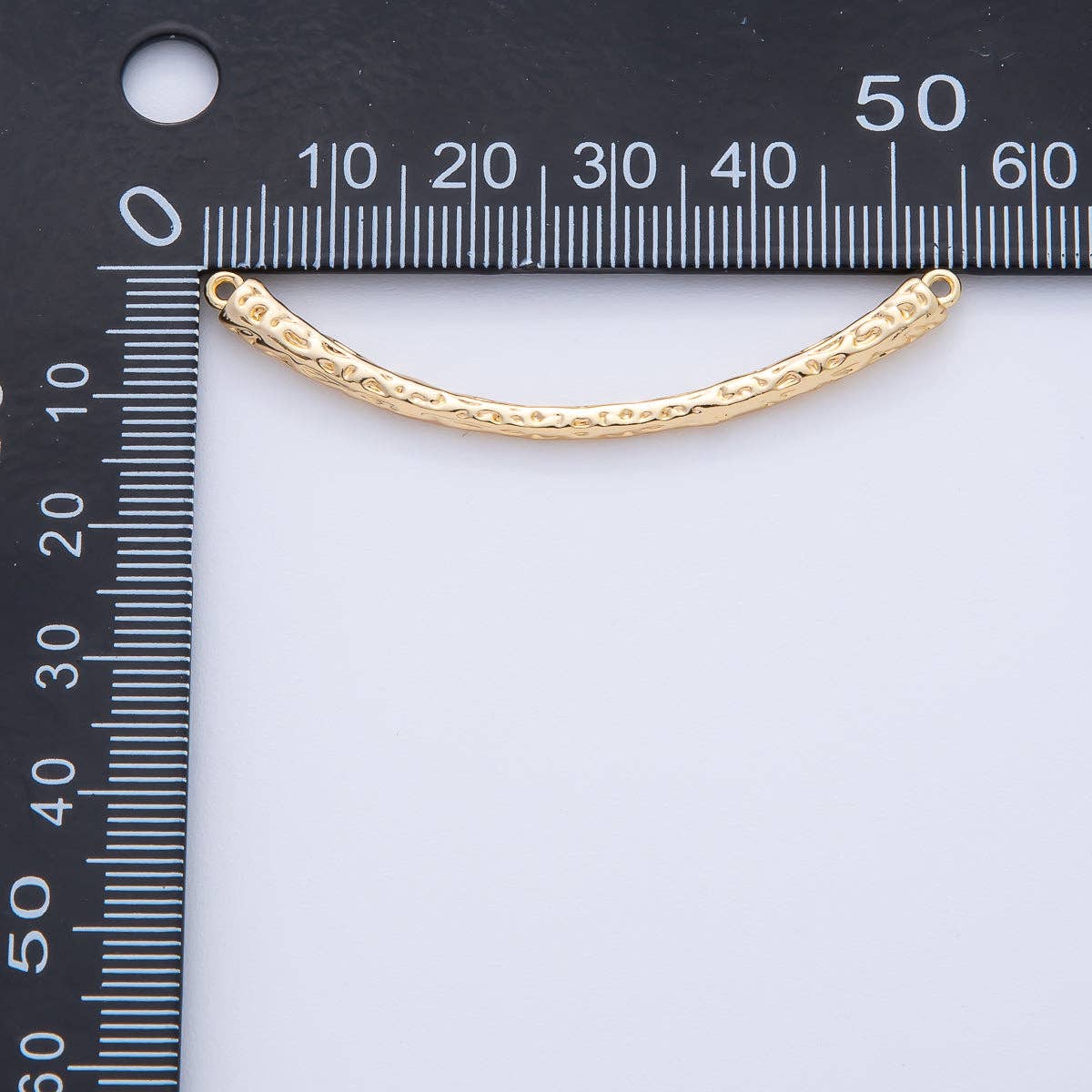 18K Gold Filled 54mm  Geometric Hammered Curved Connector | Y168