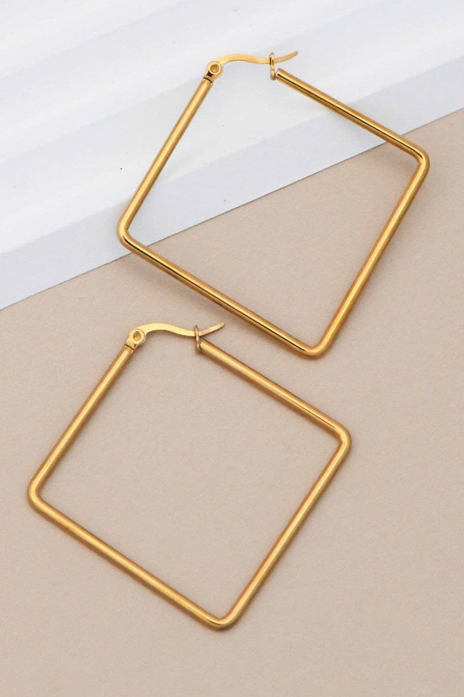 18K Gold Plated Waterproof Stainless Steel Hoop Earrings - 7153: S0OX3T7153 Gold