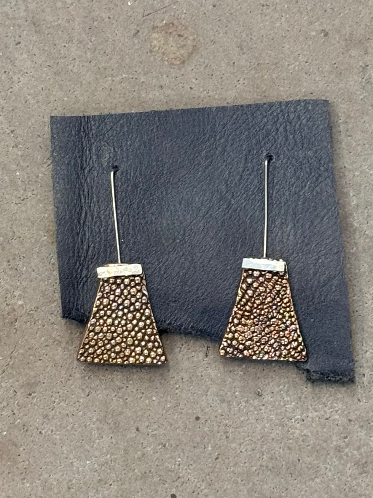 Stingray Shake Earrings