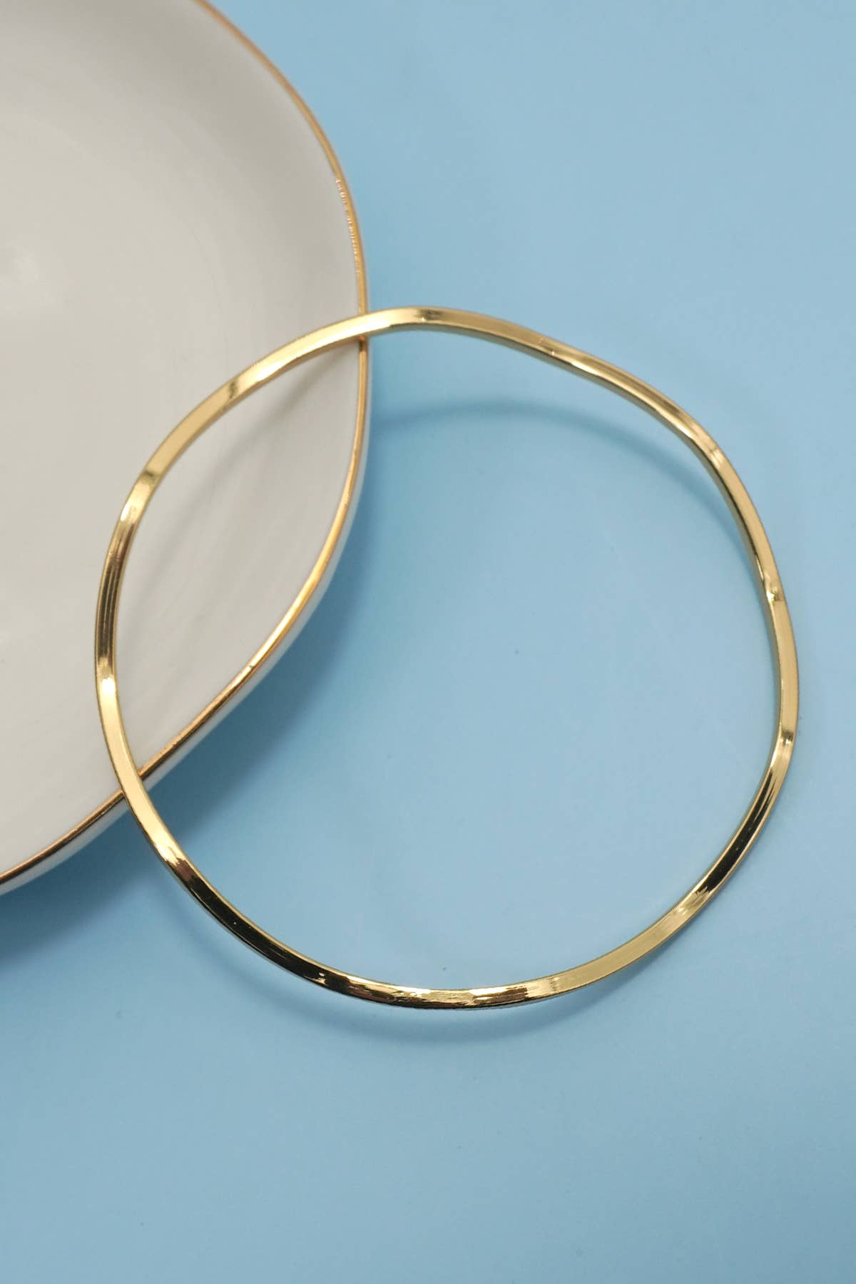 18K NON-TARNISH WATERPROOF STAINLESS STEEL BANGLE |40B5237: B GOLD