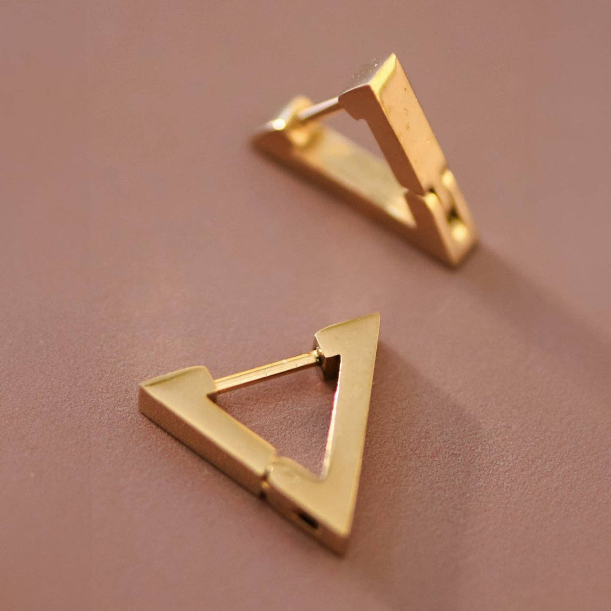 18K Gold Plated Waterproof Stainless Steel Hoop Earrings - 7113: S0OX3T7113 Gold