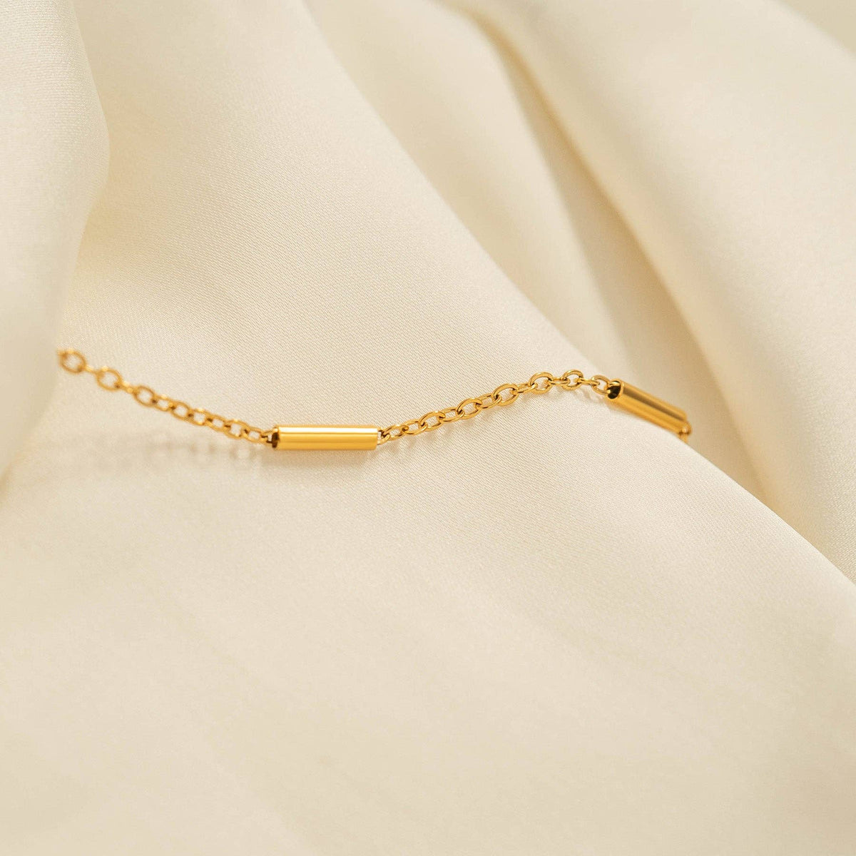 18K Gold PVD Stainless Steel Satellite Bar Chain Bracelet: Stainless